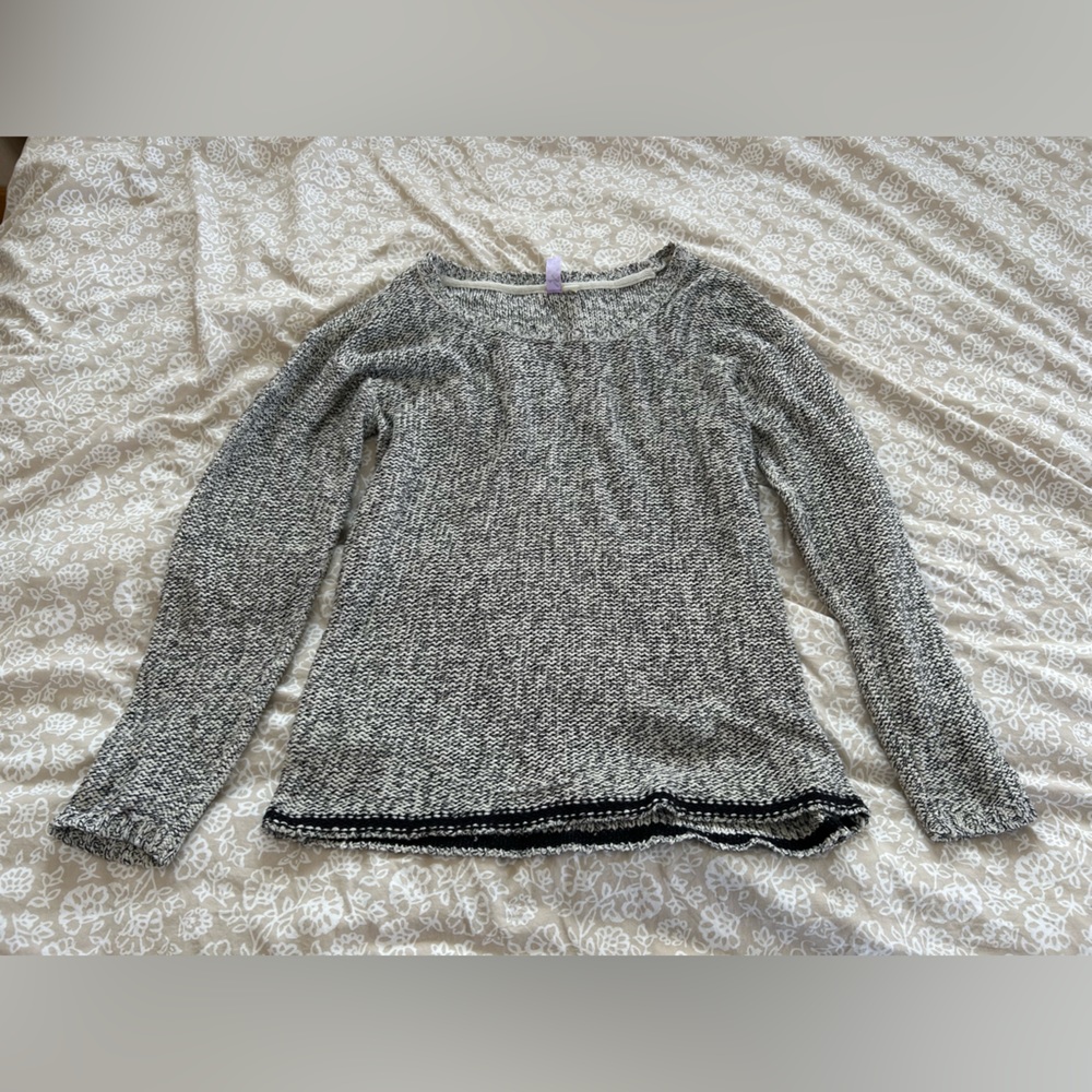 Women’s sweater